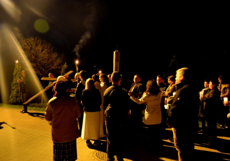 Droga Krzyżowa ze św. Ritą ulicami Głębinowa