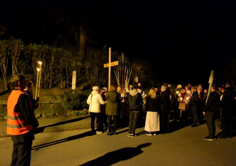 Droga Krzyżowa ze św. Ritą ulicami Głębinowa